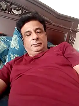 Snapshot of desipapaxxx chatting on October 20, 7:20 am desipapaxxx online show from October 20, 7:20 am