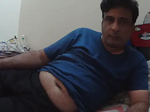 Snapshot of desipapaxxx chatting on October 25, 8:14 pm desipapaxxx online show from October 25, 8:14 pm