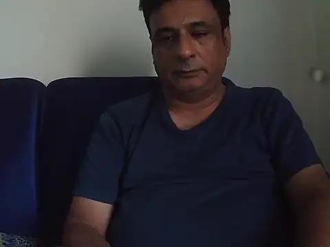 Snapshot of desipapaxxx chatting on November 7, 12:16 pm desipapaxxx online show from November 7, 12:16 pm