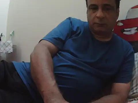 Snapshot of desipapaxxx chatting on November 13, 12:20 am desipapaxxx online show from November 13, 12:20 am