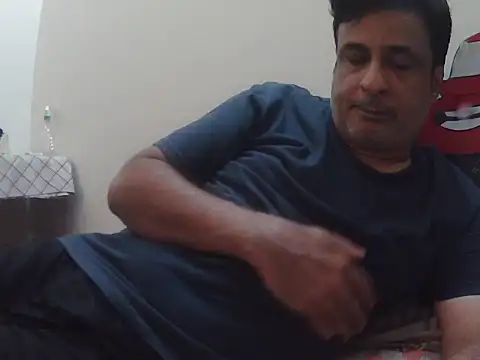 Snapshot of desipapaxxx chatting on November 15, 11:10 pm desipapaxxx online show from November 15, 11:10 pm