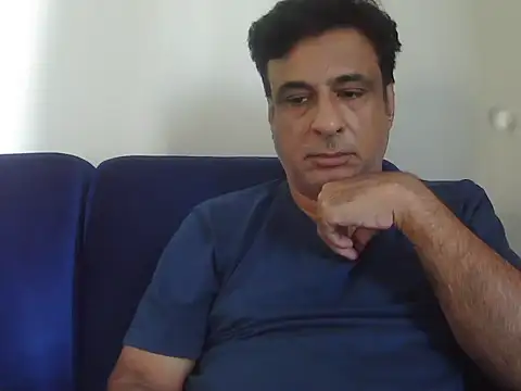 Snapshot of desipapaxxx chatting on November 18, 5:23 am desipapaxxx online show from November 18, 5:23 am