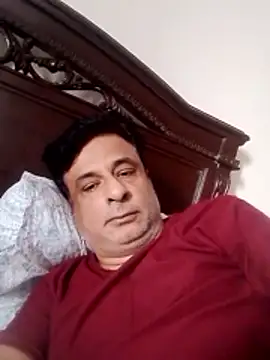 Snapshot of desipapaxxx chatting on November 19, 7:08 am desipapaxxx online show from November 19, 7:08 am