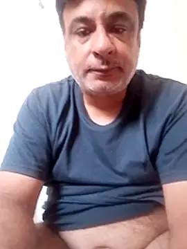 Snapshot of desipapaxxx chatting on November 21, 7:29 am desipapaxxx online show from November 21, 7:29 am