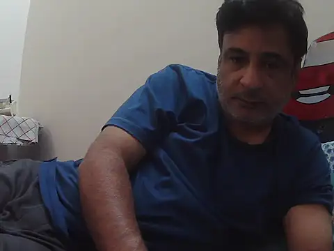 Snapshot of desipapaxxx chatting on December 4, 2:10 am desipapaxxx online show from December 4, 2:10 am