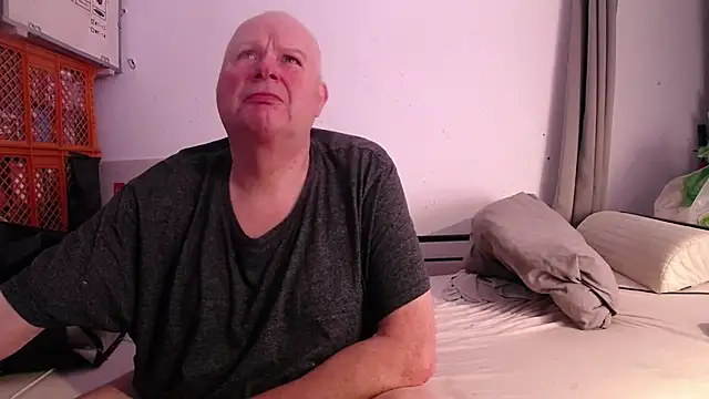 Vandrino online show from October 18, 6:52 pm