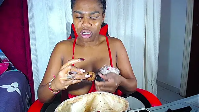 DanisaBrown online show from December 18, 1:28 pm