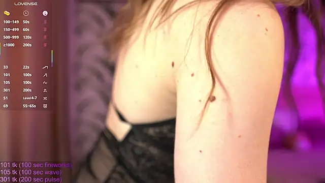 Snapshot of our_crazyworld chatting on January 27, 10:16 am our crazyworld online show from January 27, 10:16 am