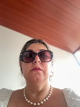 emma tour online show from November 3, 3:13 pm