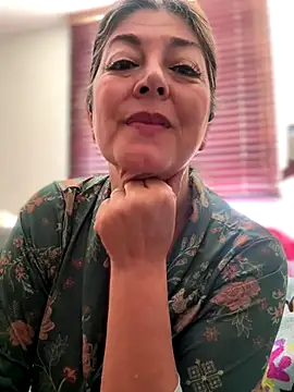 emma tour online show from November 30, 2:10 pm