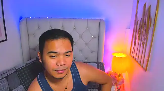 AsianZero online show from February 11, 8:20 pm