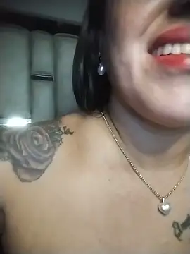 chelaqueen  online show from June 1, 6:15 am
