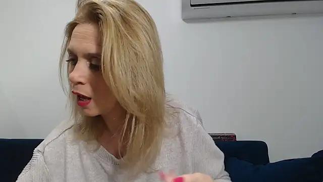 MysticCreature online show from March 16, 5:44 am