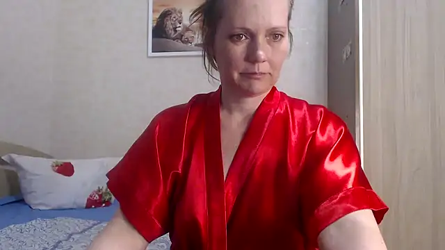 SheLion online show from March 22, 4:26 pm