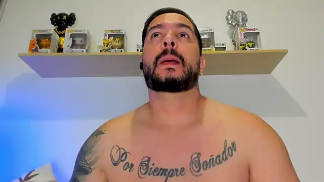 Snapshot of camilo_restrepo21 chatting on June 2, 11:51 pm camilo restrepo21 online show from June 2, 11:51 pm