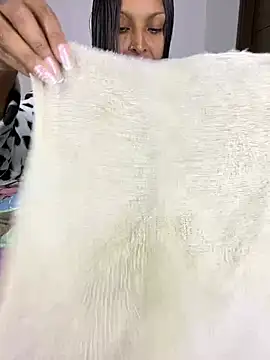 sandylau online show from February 5, 1:27 pm