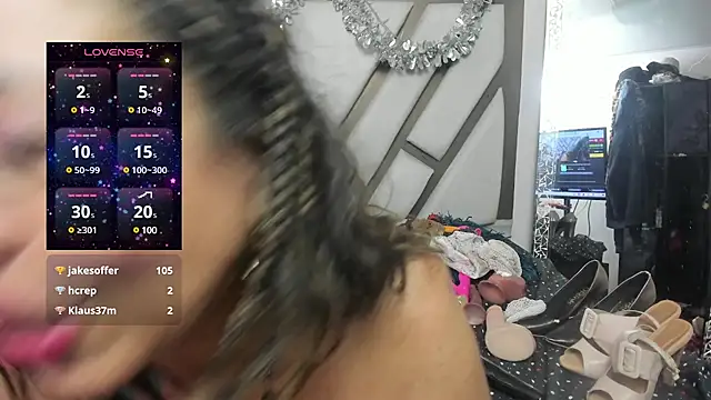 matureluna online show from March 5, 9:15 pm