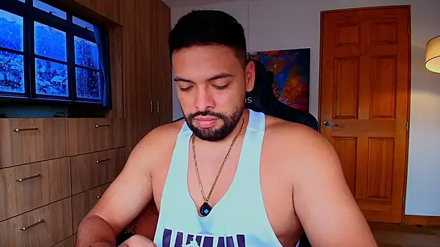 Snapshot of jerome_vcv chatting on December 16, 6:13 pm jerome vcv online show from December 16, 6:13 pm