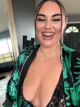 lovely beast online show from October 3, 4:37 pm