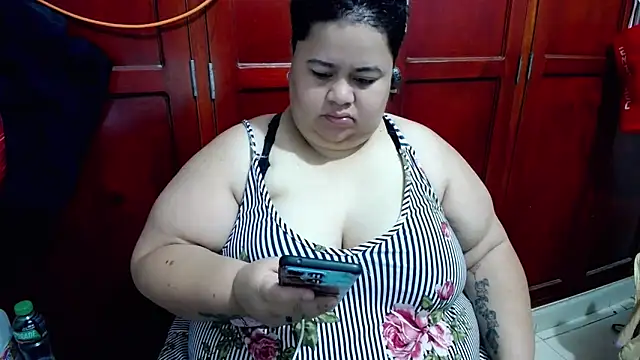 hotlesby4uxxx online show from May 26, 1:40 pm