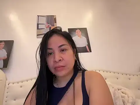 Tightwetholesxx online show from March 9, 6:39 am