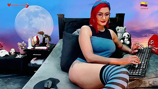 Hanna Luna online show from December 20, 7:48 am