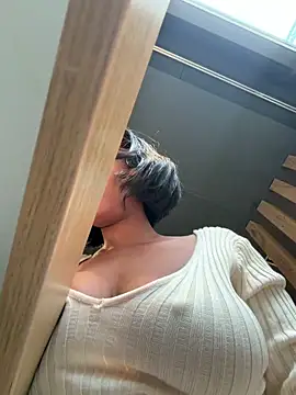   Nessa   online show from February 22, 1:09 pm