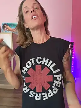 mommyselenafit  online show from April 10, 6:07 am