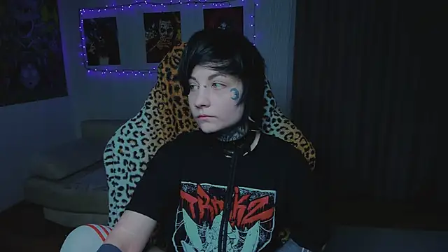 acid trip1l online show from October 31, 8:10 pm