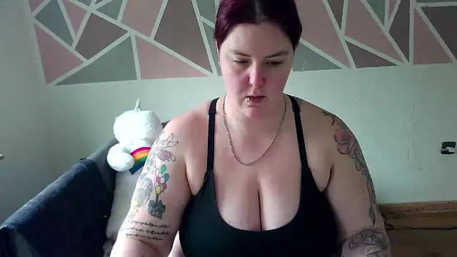 Snapshot of JoyceKyra91 chatting on February 15, 2:33 pm JoyceKyra91 online show from February 15, 2:33 pm