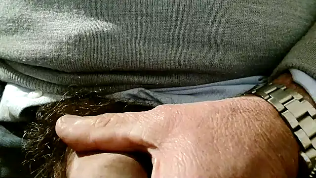 Snapshot of curcuro chatting on December 17, 4:46 pm curcuro online show from December 17, 4:46 pm