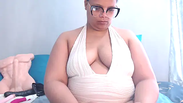 Lustfuleyez online show from November 27, 7:43 am