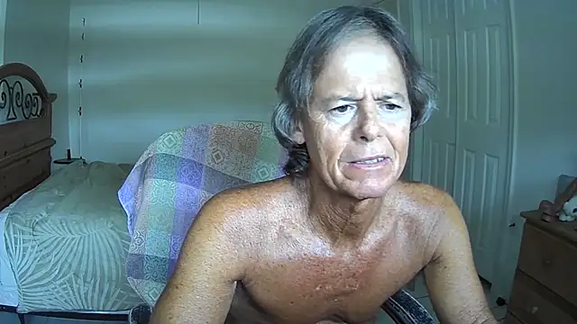 Snapshot of nakeedcowboi65 chatting on July 2, 7:20 pm nakeedcowboi65 online show from July 2, 7:20 pm