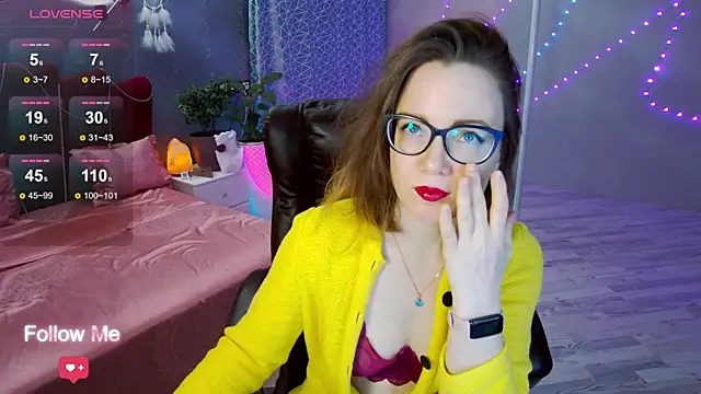 AngelaWhiti online show from February 12, 3:49 pm