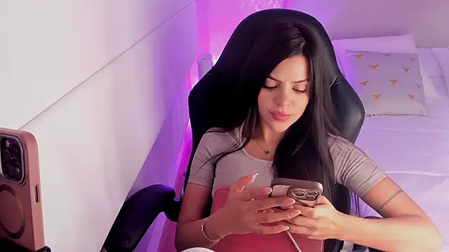 Snapshot of salome__11 chatting on January 21, 5:16 am salome  11 online show from January 21, 5:16 am