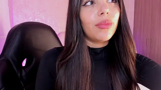 Snapshot of salome__11 chatting on February 18, 2:27 am salome  11 online show from February 18, 2:27 am