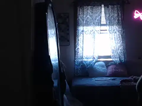 Snapshot of AshleyRain chatting on January 28, 6:28 pm AshleyRain online show from January 28, 6:28 pm