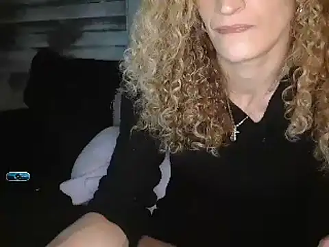 Snapshot of AshleyRain chatting on May 14, 7:04 am AshleyRain online show from May 14, 7:04 am