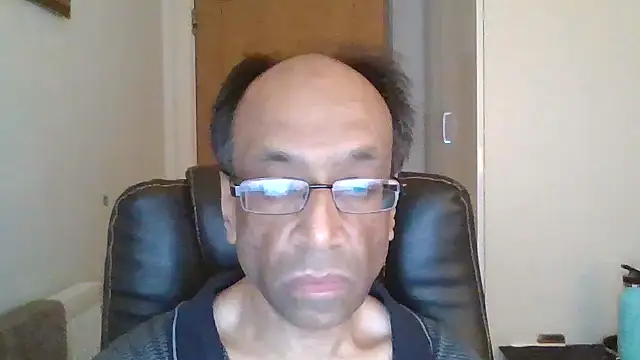 Snapshot of rauncher1 chatting on March 4, 8:53 am rauncher1 online show from March 4, 8:53 am