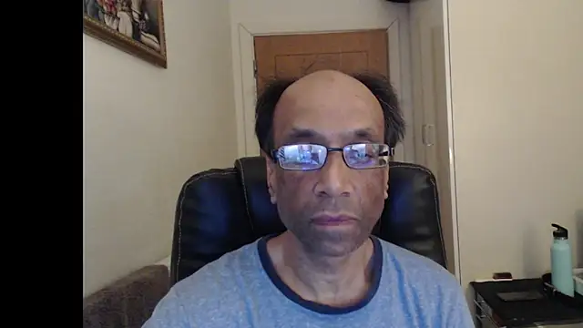 Snapshot of rauncher1 chatting on April 5, 11:46 pm rauncher1 online show from April 5, 11:46 pm