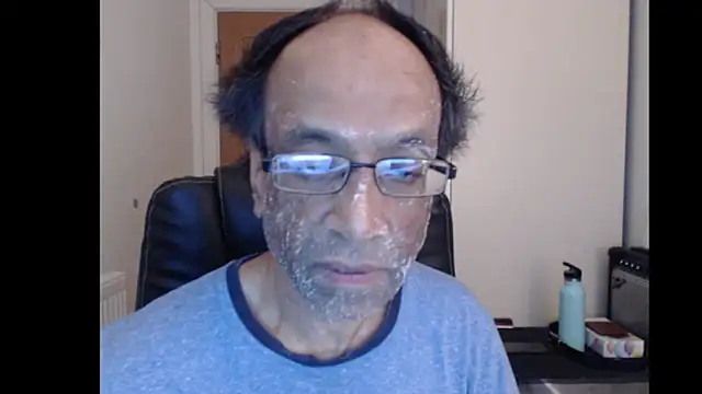 Snapshot of rauncher1 chatting on April 11, 8:40 am rauncher1 online show from April 11, 8:40 am