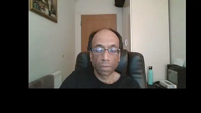 Snapshot of rauncher1 chatting on April 13, 10:43 am rauncher1 online show from April 13, 10:43 am