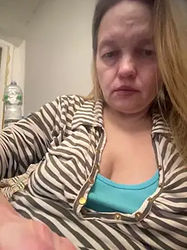 Snapshot of Susanel chatting on January 23, 10:01 pm Susanel online show from January 23, 10:01 pm
