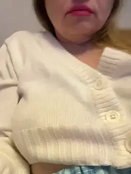 Snapshot of Susanel chatting on February 11, 2:02 pm Susanel online show from February 11, 2:02 pm