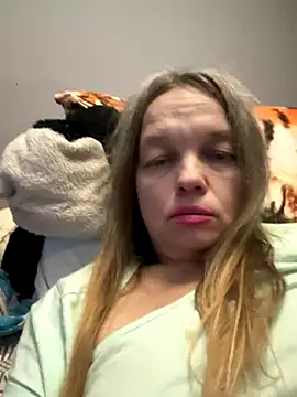 Susanel online show from December 16, 3:00 am