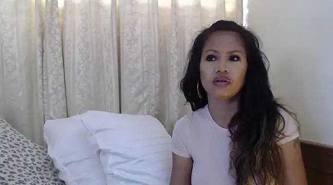 Snapshot of nareethai chatting on February 15, 6:55 am nareethai online show from February 15, 6:55 am