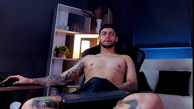 alessandro duty online show from October 15, 1:50 am