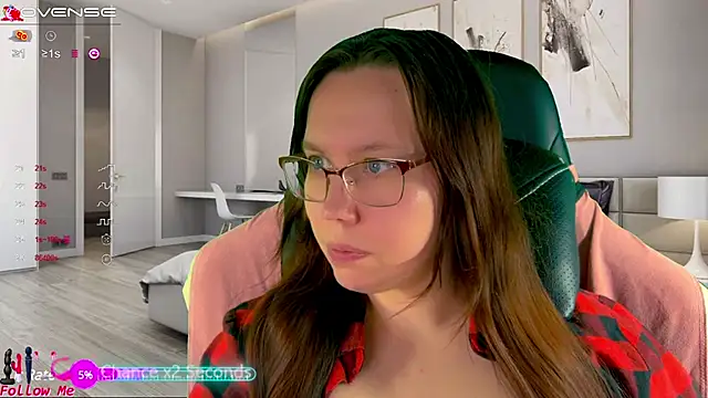 Snapshot of Victoria_Romans chatting on January 19, 1:32 am Victoria Romans online show from January 19, 1:32 am