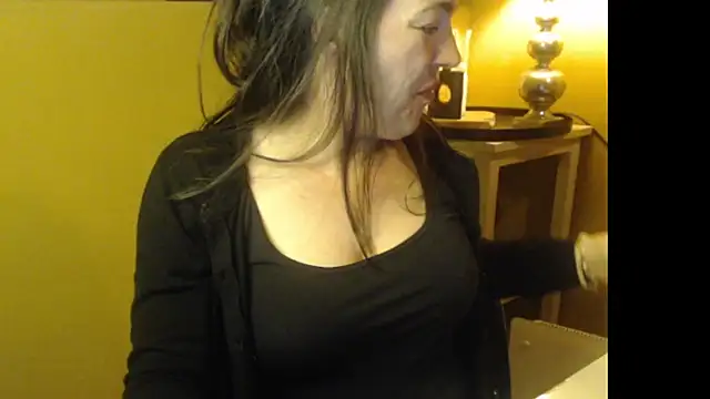 cloe85nl online show from April 7, 11:43 am