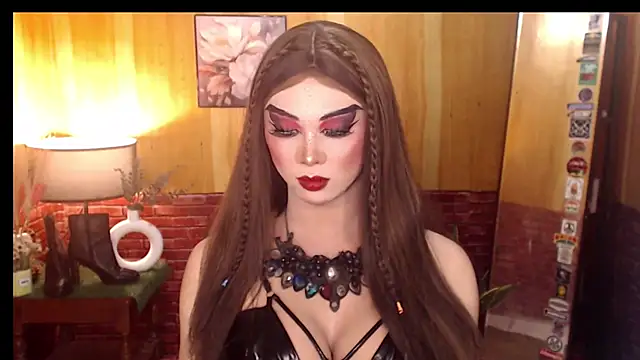 Snapshot of MagneticBeauty chatting on September 14, 3:11 pm MagneticBeauty online show from September 14, 3:11 pm